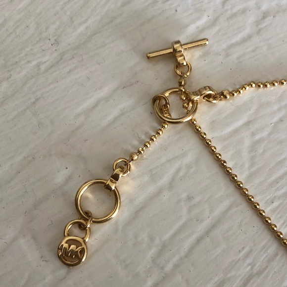 Michael Kors Necklace - Picture 4 of 4